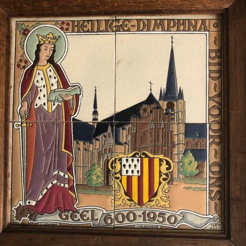 Tegeltableau met Heilige Dimphna Geel, Antiek en Kunst, Antiek | Wandborden en Tegels, Ophalen of Verzenden