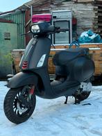 Vespa Sprint S E5 MATT ZWART 2022 8k km, Fietsen en Brommers, Scooters | Vespa, Ophalen, Nieuw, Vespa S, 49 cc