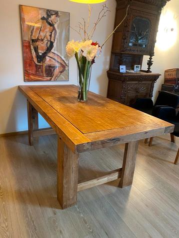 Tafel van Serax in teak beschikbaar voor biedingen