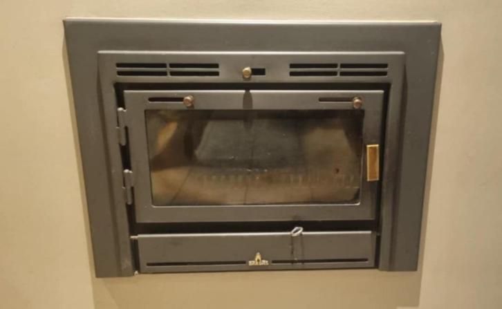 inbouwcassette Barbas + brandhout, Huis en Inrichting, Haarden, Zo goed als nieuw, Houthaard, Ophalen