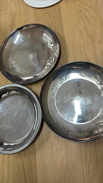 3 schotels beschikbaar voor biedingen