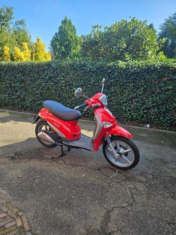 Piaggio Liberty 50cc (ex-BPost) disponible aux enchères