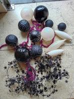 set zwart en witte kerstballen met zwarte slinger, Diversen, Ophalen of Verzenden, Gebruikt