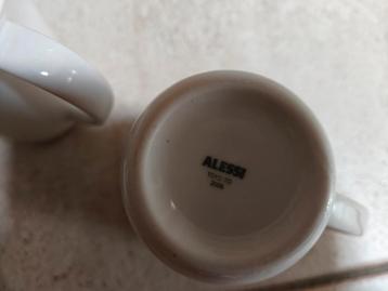 Alessi KU 4 porseleinen tassen design Toyo Ito 2006

 beschikbaar voor biedingen