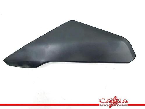 TANK COVER RECHTS GSX R 750 2004-2005 (GSXR750 K4 / K5), Motoren, Onderdelen | Suzuki, Gebruikt