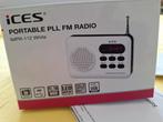 Ices draagbare kleine FMradio die werkt op batterijen en usb, Ophalen of Verzenden, Zo goed als nieuw, Radio