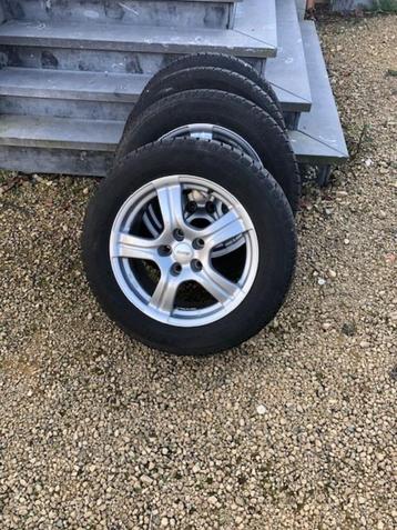 jantes + pneus hiver MICHELIN 18 pouces suv dont Q7 beschikbaar voor biedingen