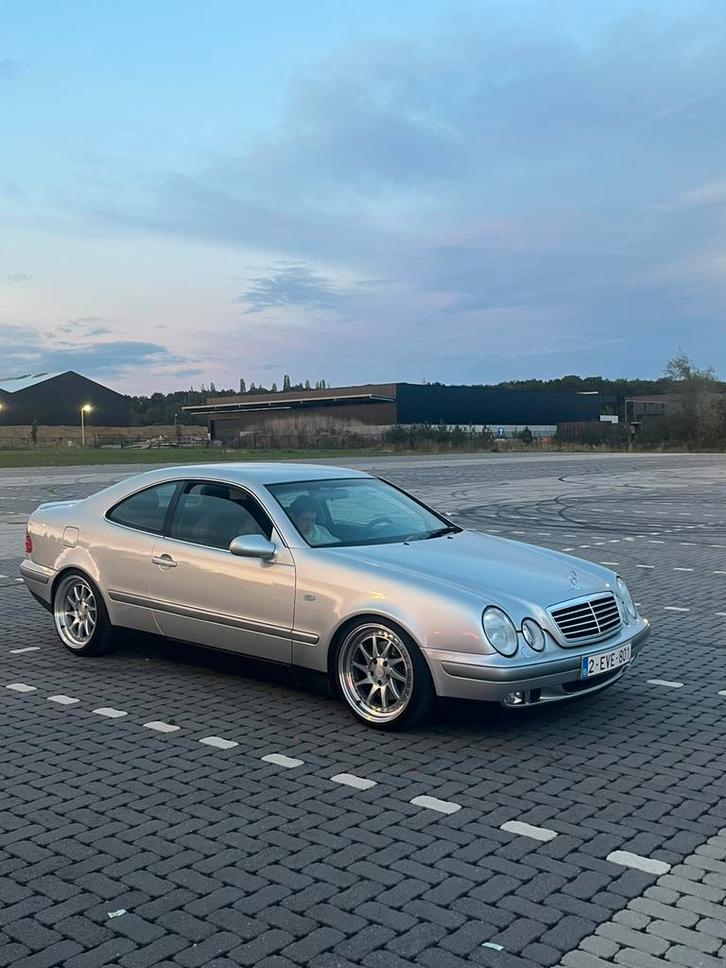 Mercedes clk320, Auto's, Mercedes-Benz, Particulier, CLK, ABS, Airbags, Airconditioning, Bluetooth, Centrale vergrendeling, Elektrische ramen