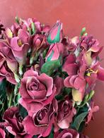 Kwaliteitsvolle stoffen/zijde kunstbloemen., Ophalen, Gebruikt