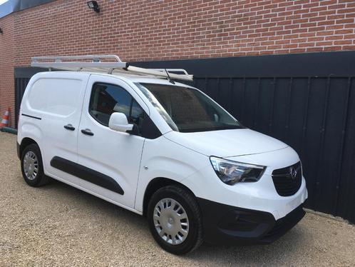 Opel Combo * 1.5 Diesel * Camera * Navi, Auto's, Bestelwagens en Lichte vracht, Bedrijf, Te koop, ABS, Achteruitrijcamera, Airbags