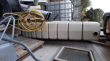 Watertank 650 Liter beige beschikbaar voor biedingen