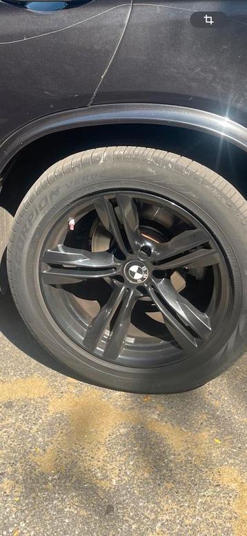 Jantes BMW 19 pouces –X5 (avec pneus Pirelli Scorpion Verde) beschikbaar voor biedingen