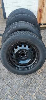 velgen met winterbanden zgan 215/60R16, Auto-onderdelen, Banden en Velgen, Ophalen, Winterbanden, Band(en)