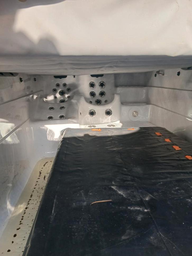 Zwemspa. Nu 12000.  Nieuw was 34000, Tuin en Terras, Zwembad-toebehoren, Verzenden