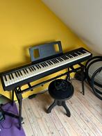 Digitale piano Roland fp10 + stoel + stand, Muziek en Instrumenten, Piano's, Ophalen, Zwart, Digitaal, Nieuw