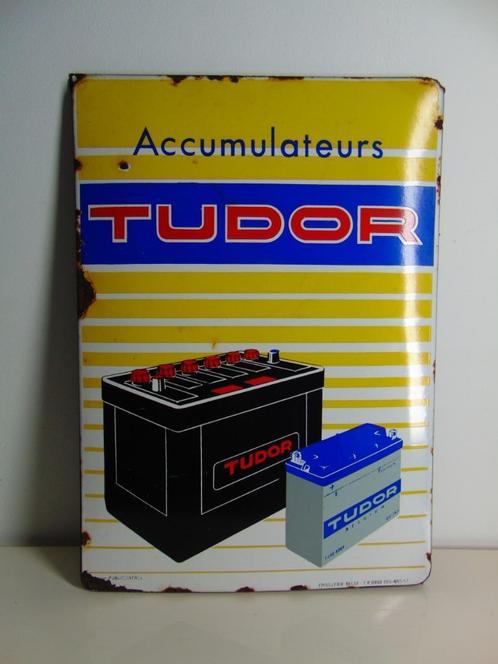 emaille reclame - Tudor accumulateurs  (1957), Verzamelen, Merken en Reclamevoorwerpen, Zo goed als nieuw, Reclamebord, Ophalen of Verzenden