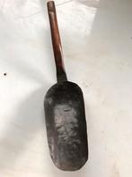 Pelle à charbon ancienne en cuivre fabriquée à la main., Antiquités & Art, Enlèvement