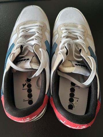 Gloednieuwe heren sportschoenen merk Diadora maat 42