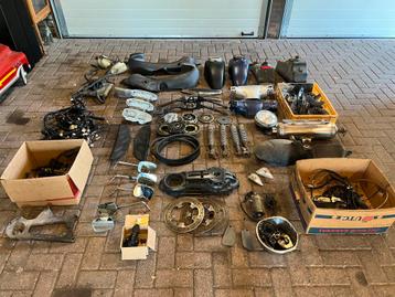 Heel veel onderdelen Piaggio Beverly 500. 500 ie X9  beschikbaar voor biedingen