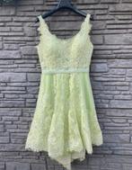 Robe cocktail mariage soirée dentelle strass, Kleding | Dames, Trouwkleding en Trouwaccessoires, Zo goed als nieuw, Corizzi, Groen