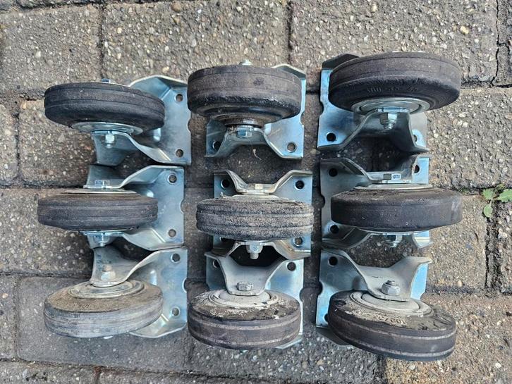 Set van 9 kwalitatieve achterkant wieltjes. Afmetingen circa, Doe-het-zelf en Bouw, Zwenkwielen, Zo goed als nieuw, Ophalen of Verzenden