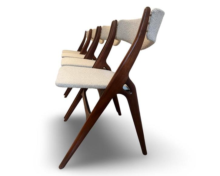 Vintage Louis van Teeffelen ASKA eetkamerstoelen bouclé, Huis en Inrichting, Stoelen, Zo goed als nieuw, Vier, Hout, Stof, Bruin