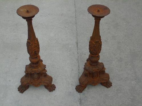 paar kandelaars met leeuwenpoten in roestig gietijzer..., Tuin en Terras, Tuinwanddecoratie, Nieuw, Ophalen