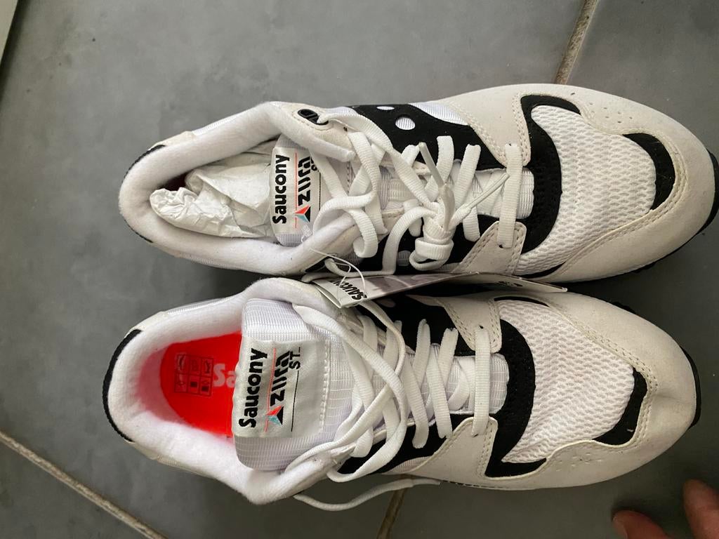 SAUCONY azura sportschoen maat 42,5, Ophalen, Zo goed als nieuw, Sportschoenen