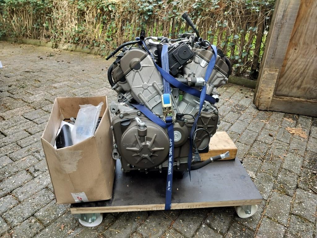 Motorblok aprillia rsv4, Motoren, Motoren | Aprilia, Particulier