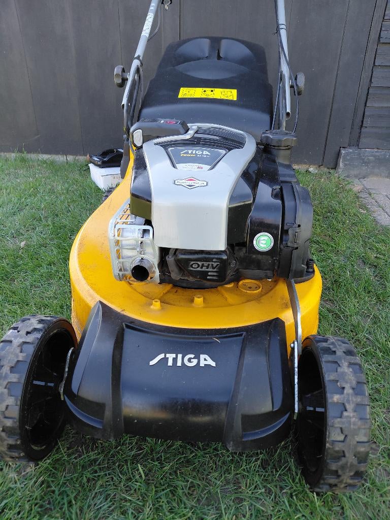 stiga grasmachine, Démarrage électrique, Tondeuses à gazon à essence, Comme neuf, Enlèvement