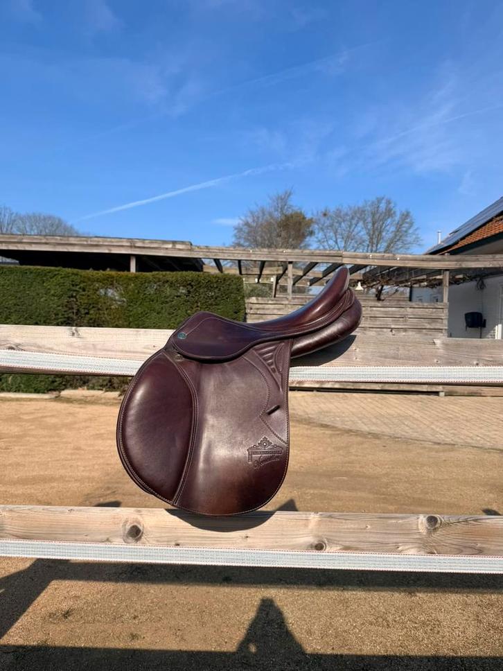 Springzadel Prestige Versailles, Dieren en Toebehoren, Paarden en Pony's | Zadels, Gebruikt, Ophalen