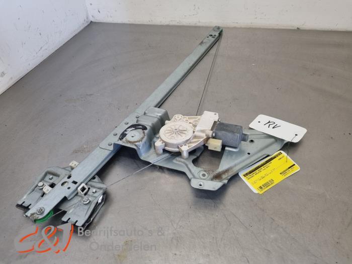 Ruitmechaniek 2Deurs rechts-voor van een Mercedes Sprinter, Auto-onderdelen, Ruiten en Toebehoren, Mercedes-Benz, Gebruikt, 3 maanden garantie