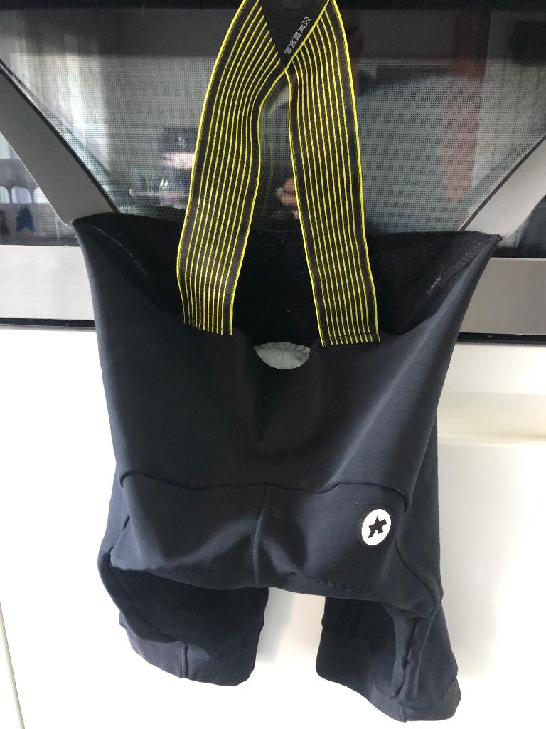 Assos spring / fall bibshort, Fietsen en Brommers, Fietsaccessoires | Fietskleding, Assos, Heren, Ophalen of Verzenden, Zo goed als nieuw