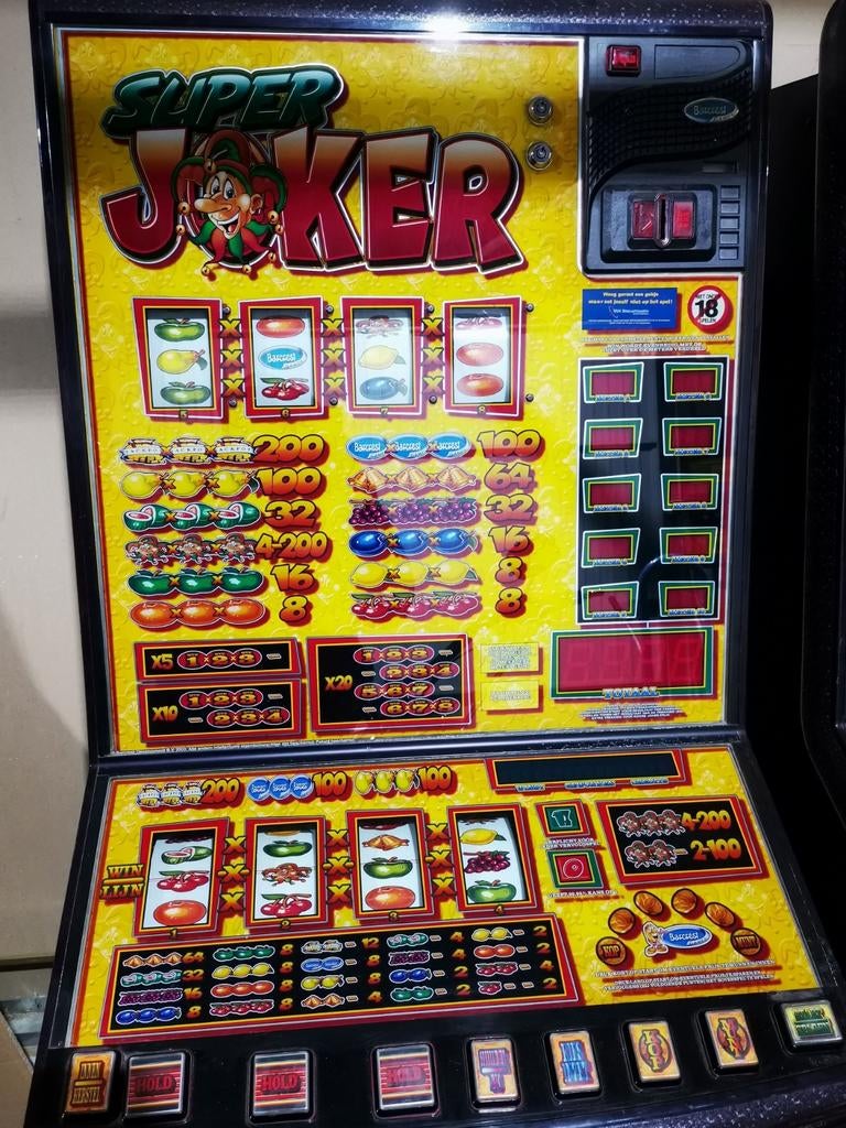 Machine à sous Superjoker sur euro, Collections, Machines | Machines à sous, Comme neuf, Euro, Avec clés, Enlèvement