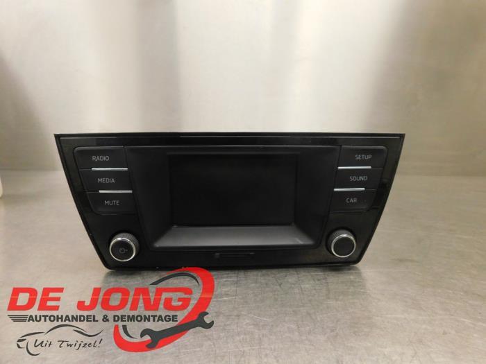 Radio van een Skoda Fabia, Auto-onderdelen, Elektronica en Kabels, Skoda, Gebruikt, 3 maanden garantie, Ophalen of Verzenden