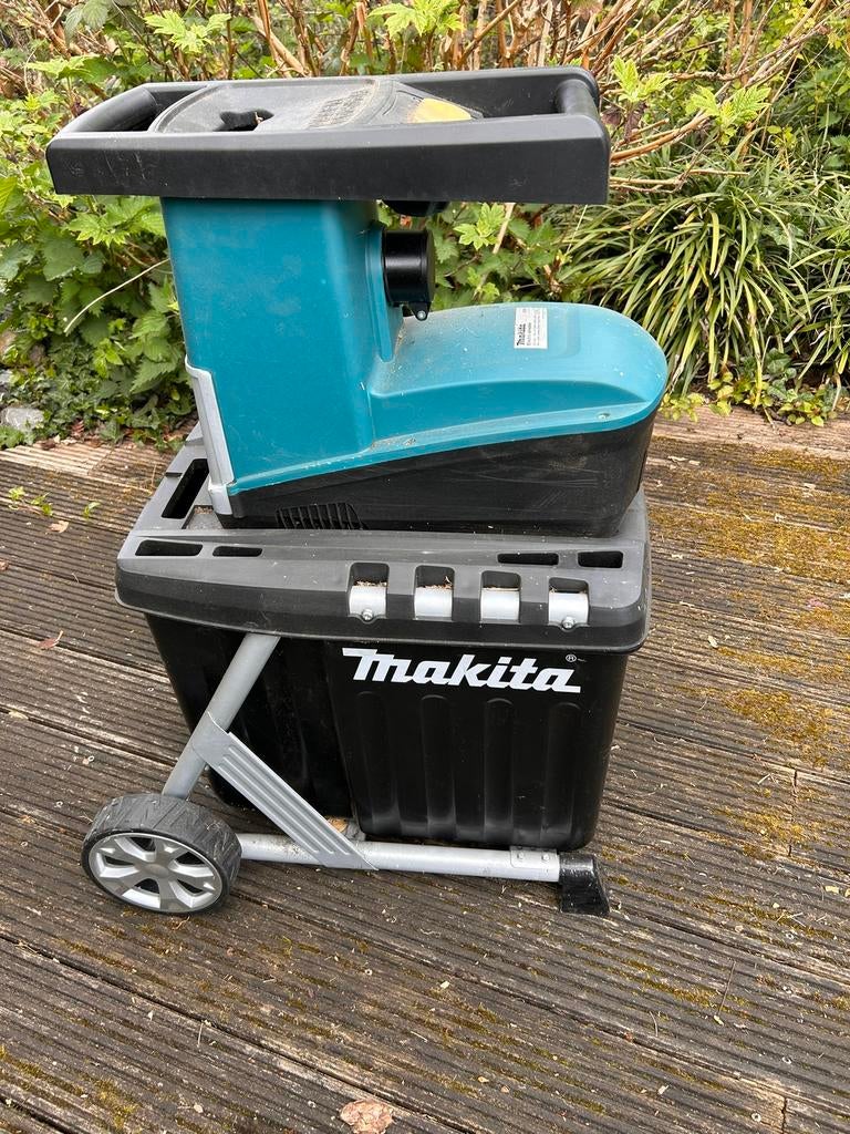 Makita elektrische hakselaar UD2500 – 2500 W – goede staat, Ophalen, Gebruikt, Elektrisch, Met opvangbak