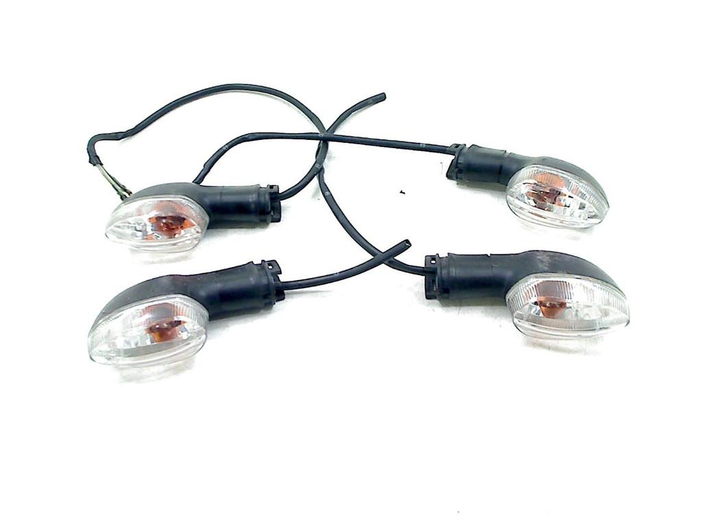 CLIGNOTANT Yamaha MT 03 2006-2013 (MT03 MT-03), Dhr. S. di Majo, Utilisé, Info@cama-motorparts.nl, P.J. Troelstraweg 8 8
3144 CX  MAASSLUIS, NL