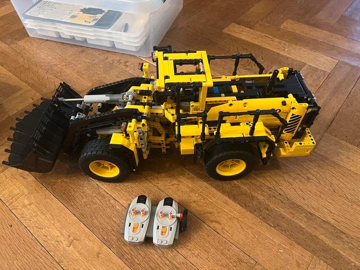 Lego Technic 42030 - Excavatrice VOLVO L350F télécommandée, Enfants & Bébés, Jouets | Duplo & Lego, Utilisé, Lego, Ensemble complet
