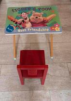 Bureau enfant Tigger Pooh et sa chaise rouge.Très bon état, Maison & Meubles, Enlèvement