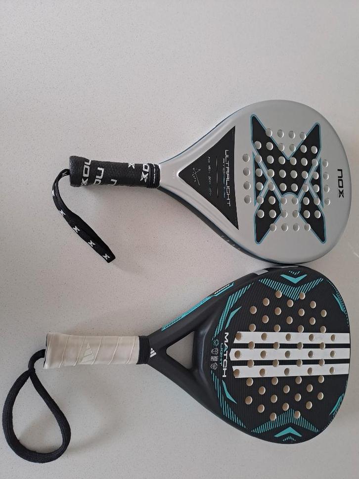 2 Padelrackets nieuwstaat, Sports & Fitness, Padel, Comme neuf, Raquette de padel, Enlèvement