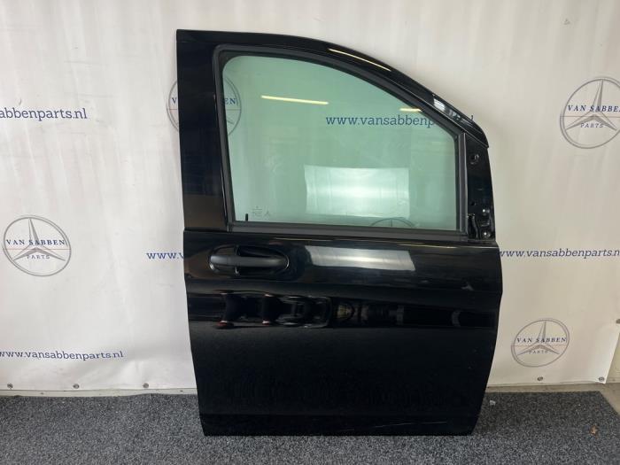 Portière 2portes droite d'un Mercedes Vito (197), -, 3 mois de garantie, Utilisé, Porte
