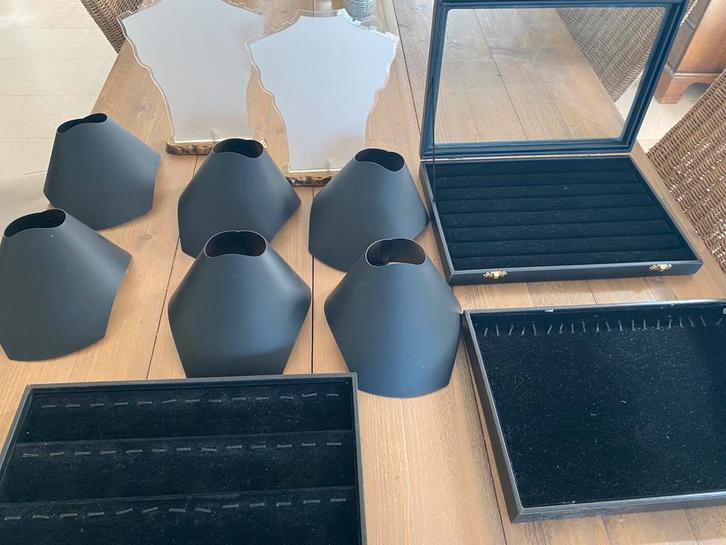Staanders en dozen voor juwelen, Diversen, Overige Diversen, Gebruikt, Ophalen