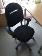 Grijze poten en houtkleurig blad . Bruine bureaustoel, Ophalen