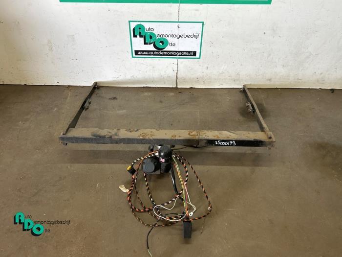 Trekhaak van een Ford Mondeo (Mondeo 07-), Auto-onderdelen, Ophanging en Onderstel, Ford, Gebruikt, 3 maanden garantie, Ophalen of Verzenden