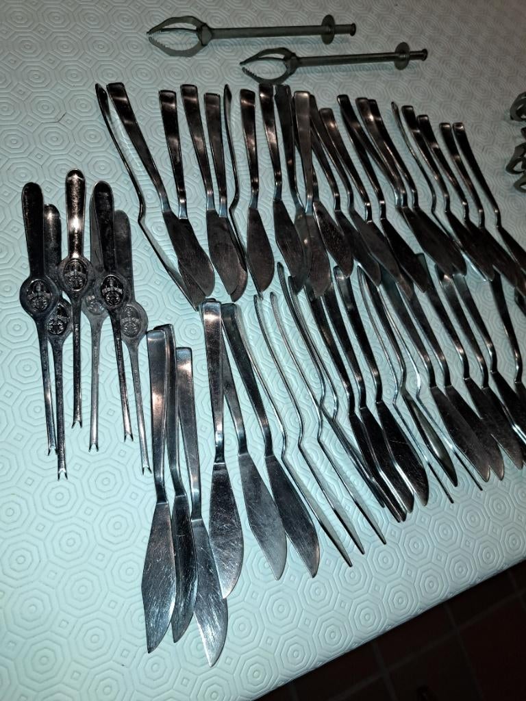 ustensiles de salle à manger (n 81), Enlèvement