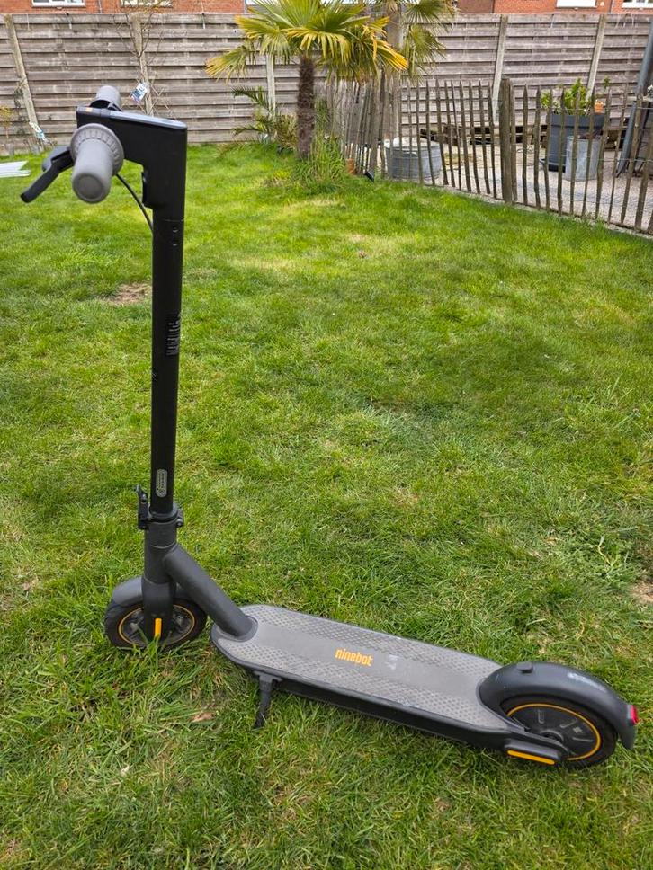 Segway Ninebot Max G30 elektrische scooter, Vélos & Vélomoteurs, Trottinettes, Utilisé, Step électrique (E-scooter), Enlèvement