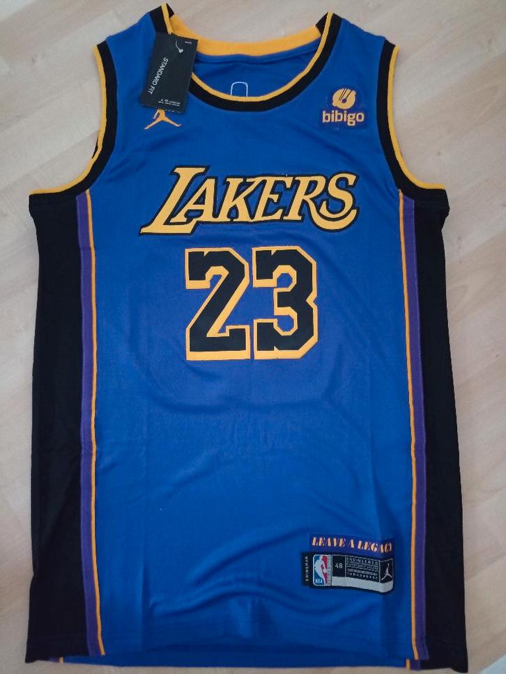 Los Angeles Lakers Jersey James maat: L, Sports & Fitness, Basket, Neuf, Vêtements, Enlèvement ou Envoi
