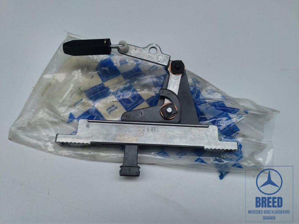 NOS schakelaar middenluchtrooster voor Mercedes-Benz W123, -, Nieuw, Ophalen of Verzenden, -