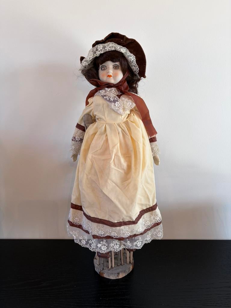 Jolie poupée de collection vintage, Collections, Enlèvement ou Envoi, Utilisé