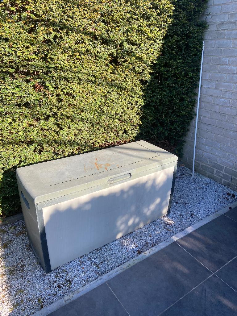 Valise de jardin 10 euros, Enlèvement, Utilisé